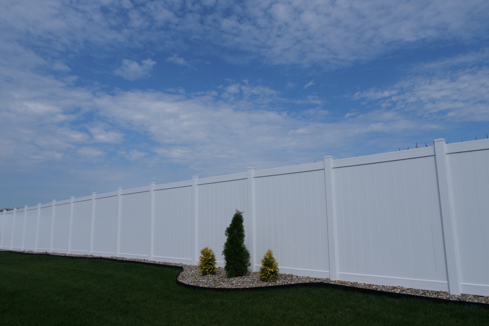 Vinyl fence styles for Northern Indiana homes